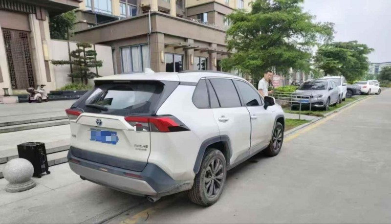 安阳24年丰田RAV45