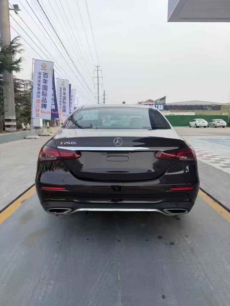 东营22年奔驰E8