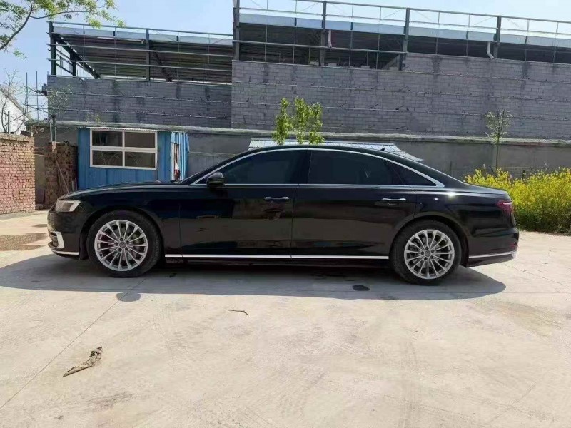 烟台19年奥迪A8L7