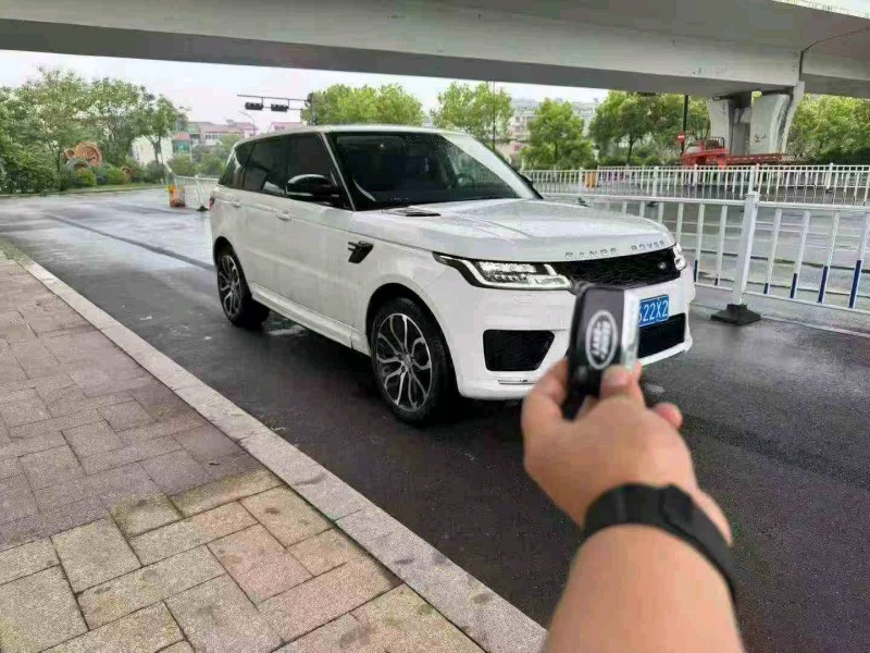 宁波15年路虎揽胜运动3