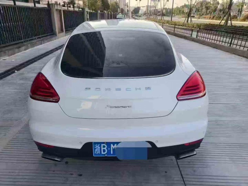 绍兴15年保时捷帕拉梅拉8