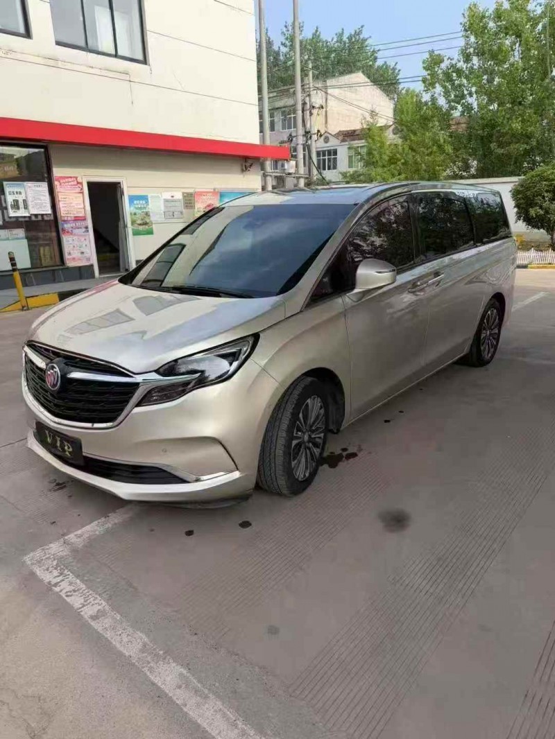 潍坊22年别克GL82