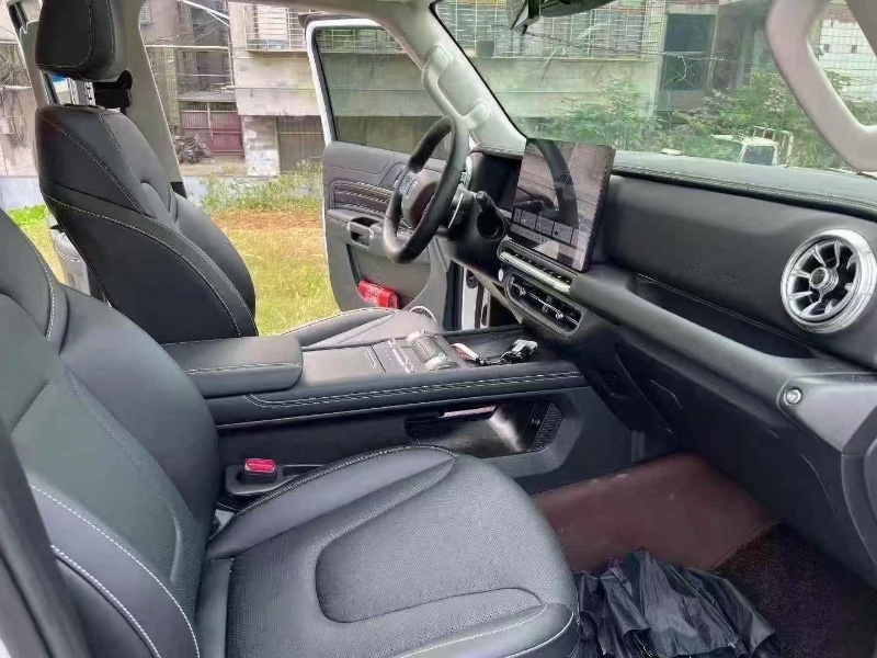 襄阳25年长城汽车坦克4