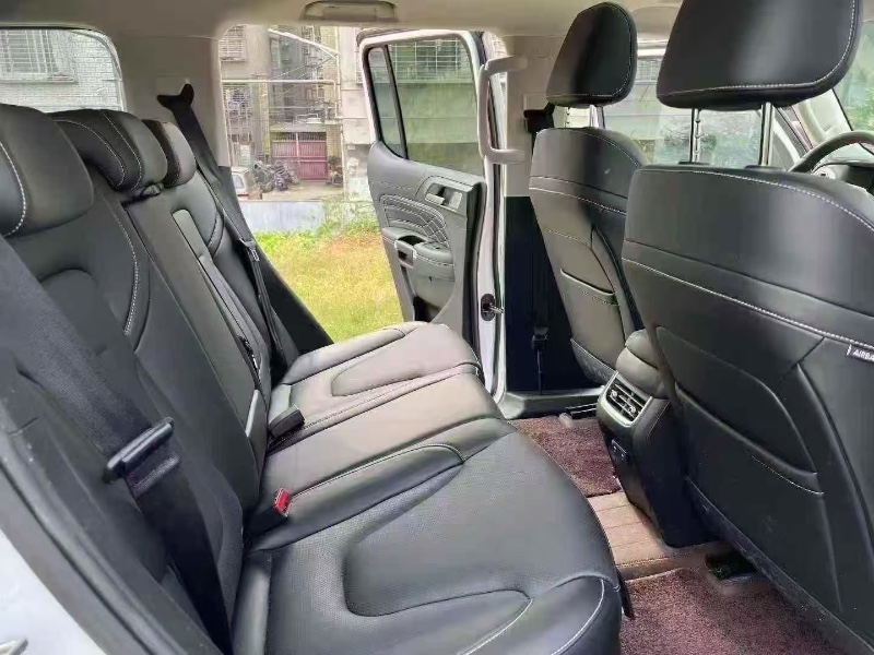 襄阳25年长城汽车坦克5