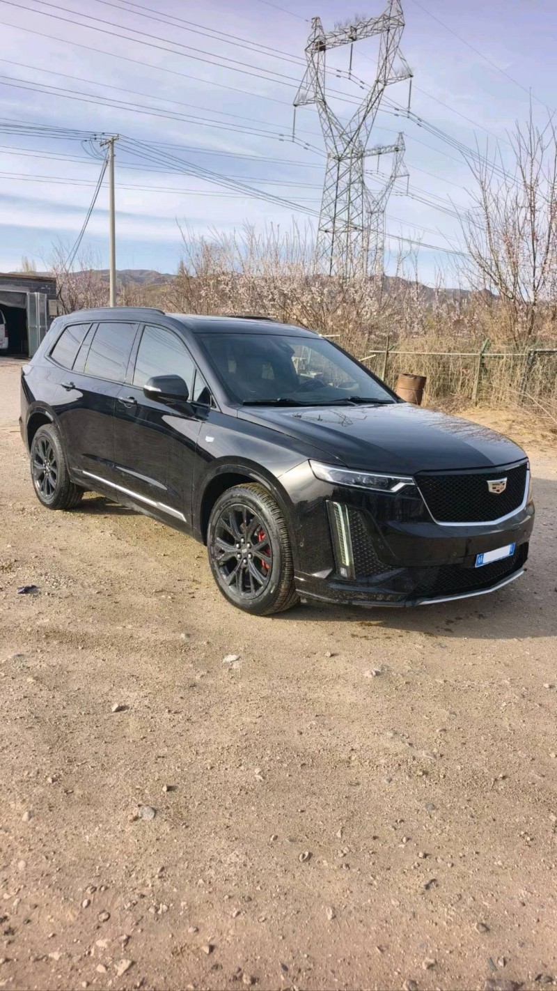 乌兰察布20年凯迪拉克XT63