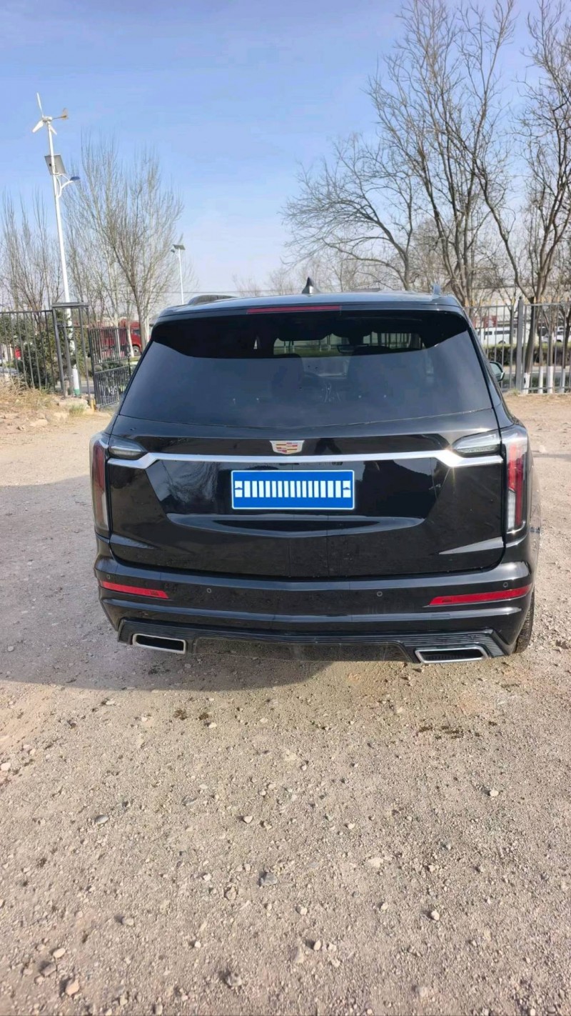 乌兰察布20年凯迪拉克XT66