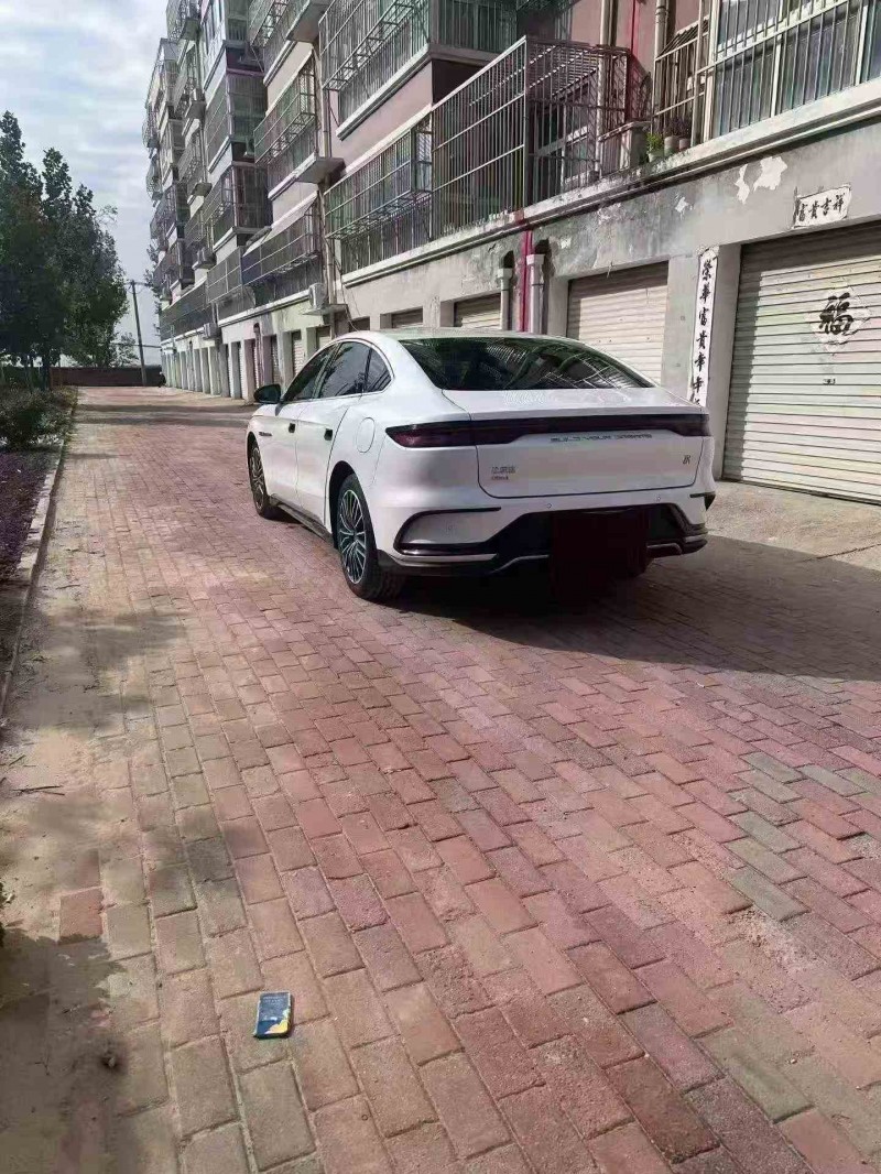 东营24年比亚迪汉6