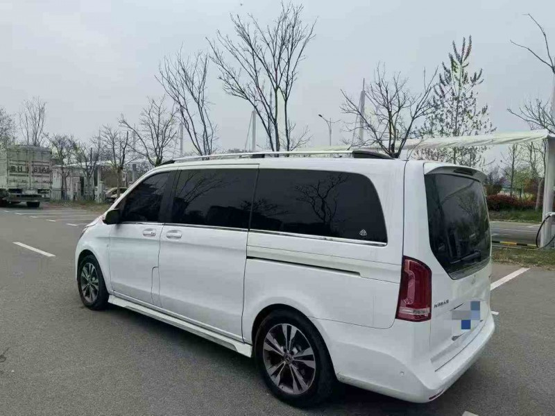嘉兴19年奔驰V8
