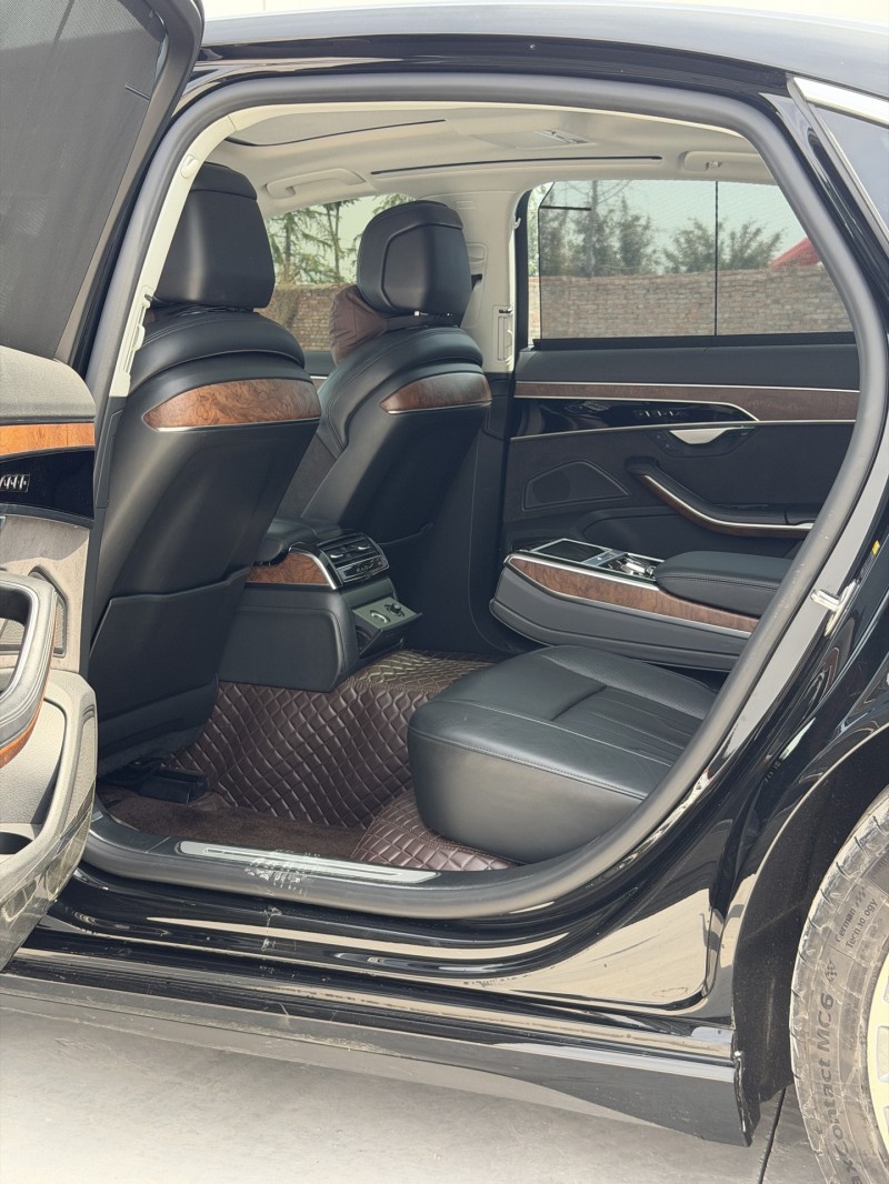 新乡19年奥迪A8L6