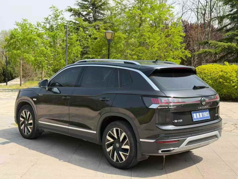 济南25年大众探岳9