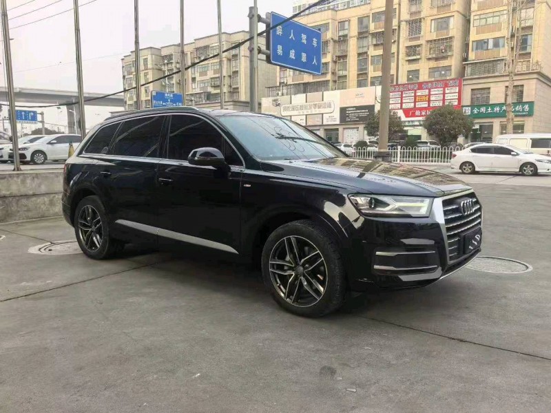 襄阳17年奥迪Q73