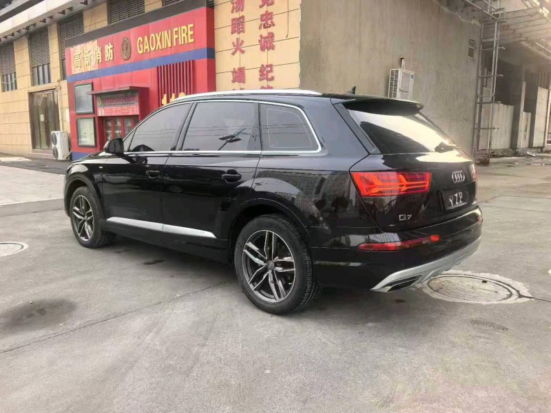 襄阳17年奥迪Q75