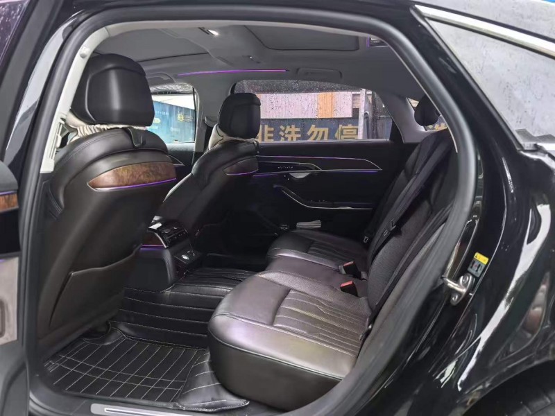 广州18年奥迪A8L6