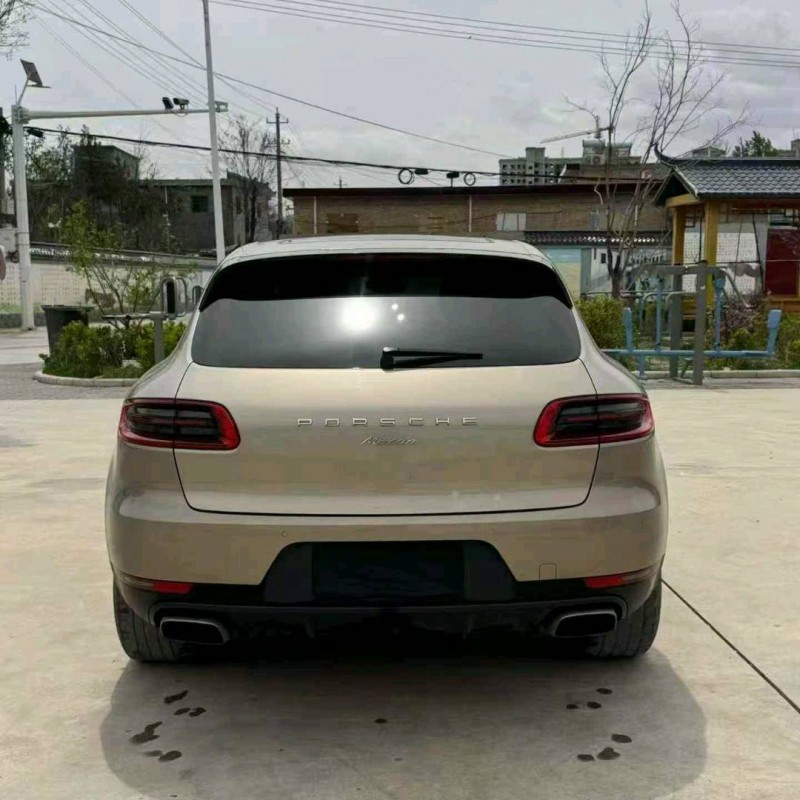 晋中16年保时捷Macan9