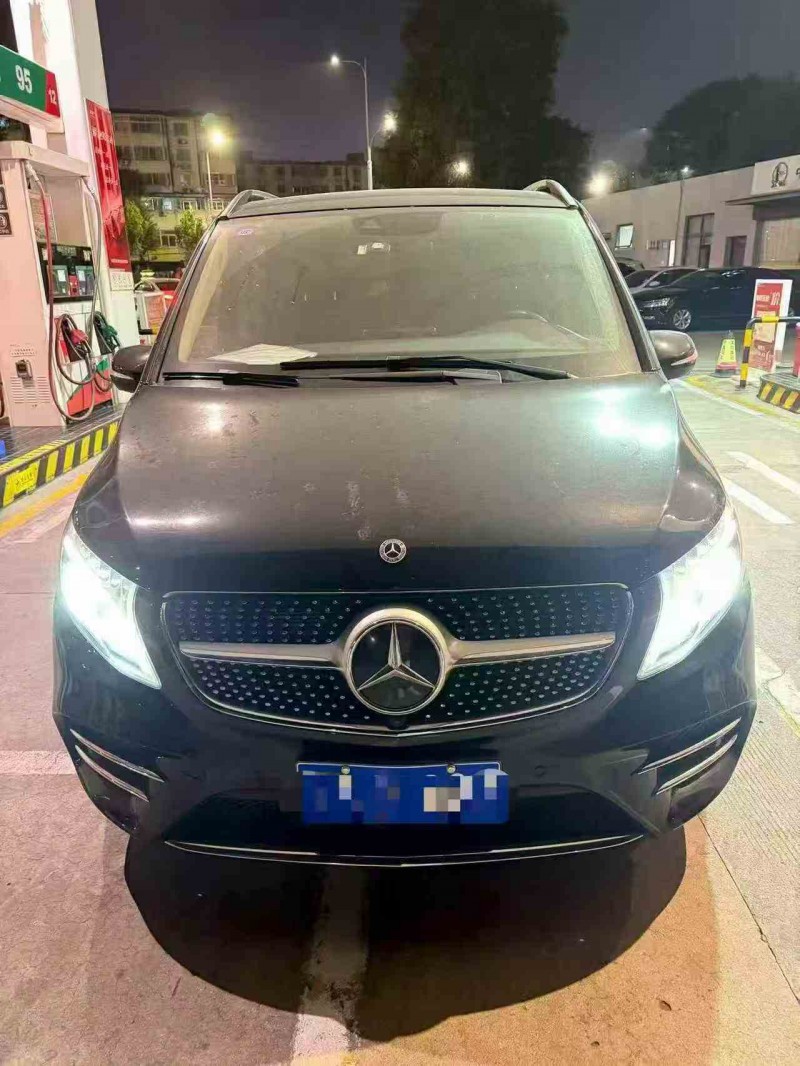 吉安22年奔驰V1