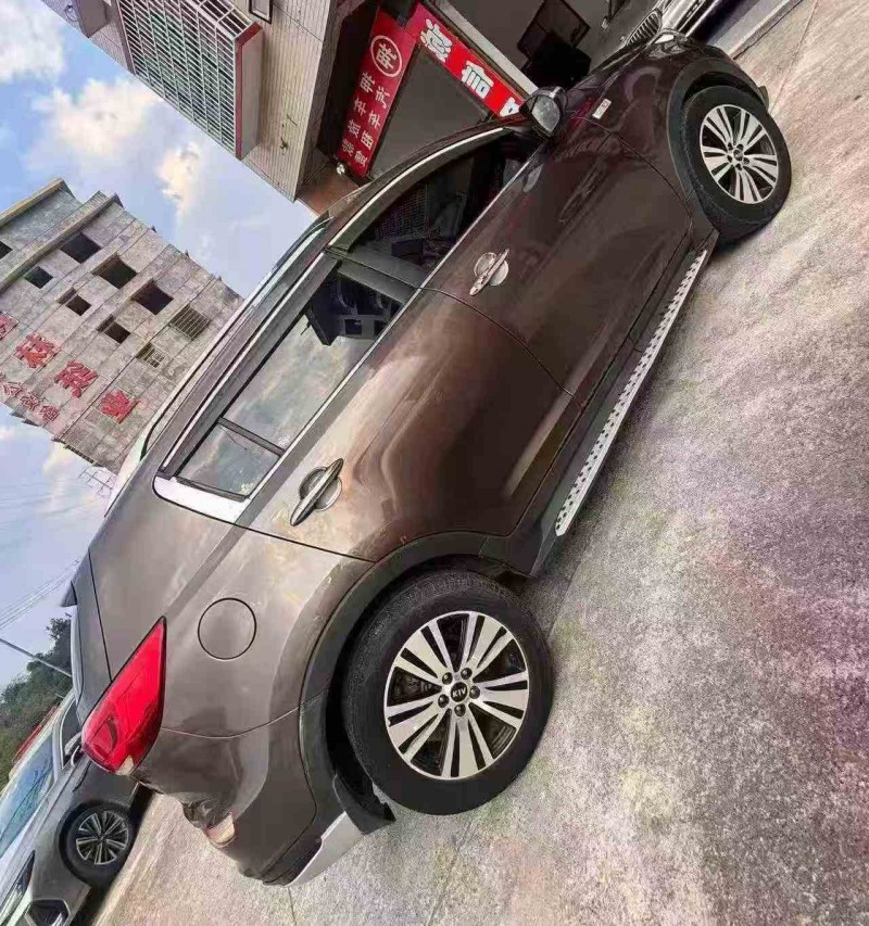 邵阳15年起亚智跑6