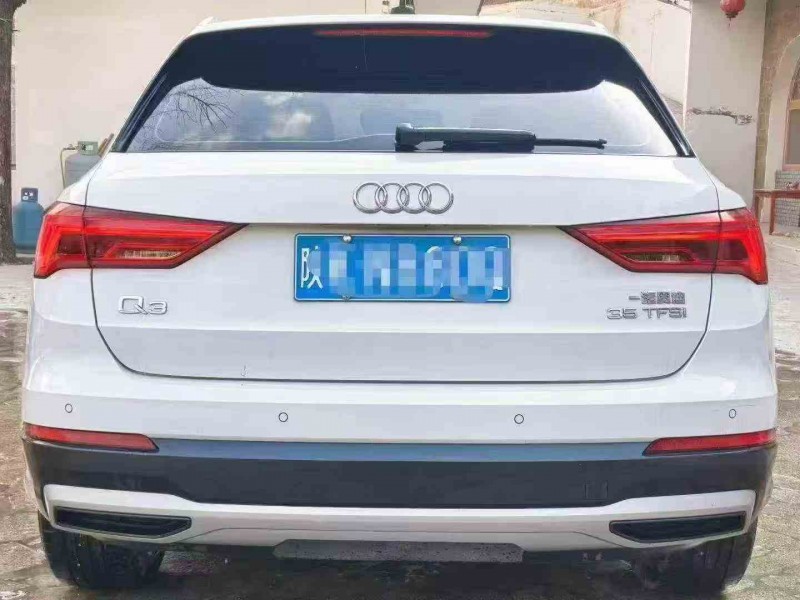 延安21年奥迪Q59