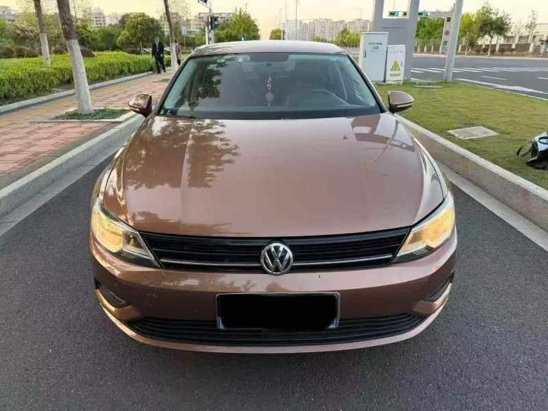 苏州16年大众凌渡1