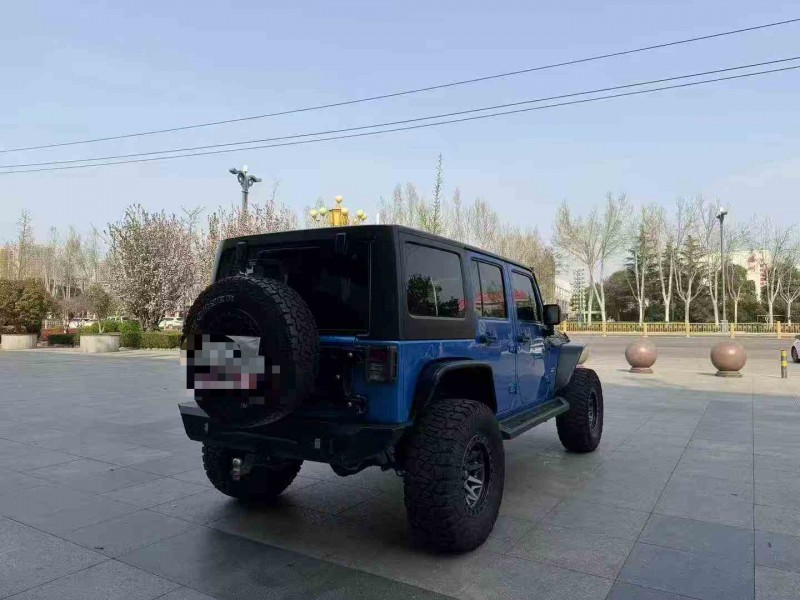 枣庄16年Jeep牧马人8