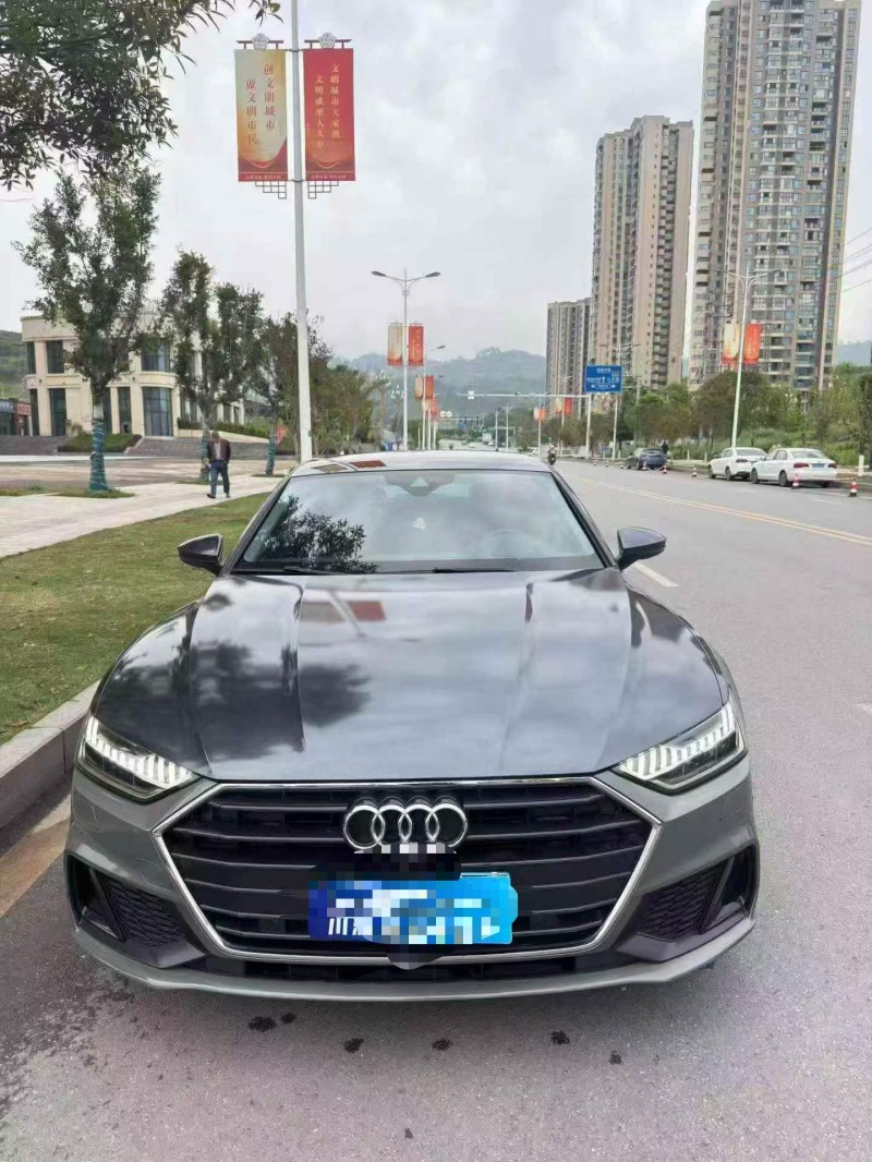 达州22年奥迪A7L1