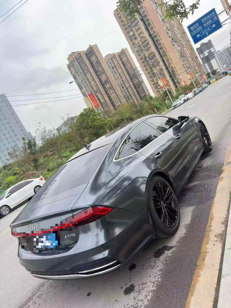 达州22年奥迪A7L8