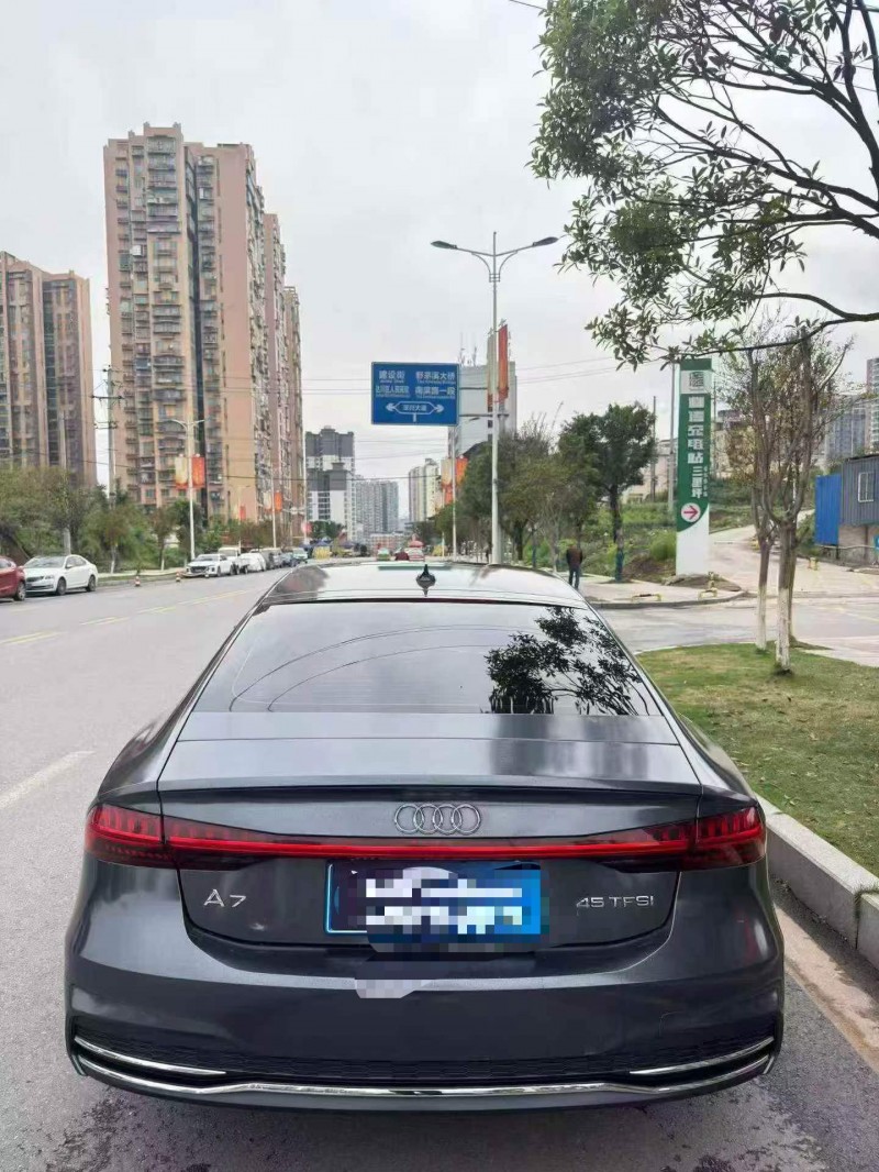 达州22年奥迪A7L9