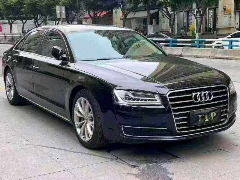 重庆17年奥迪A8L2