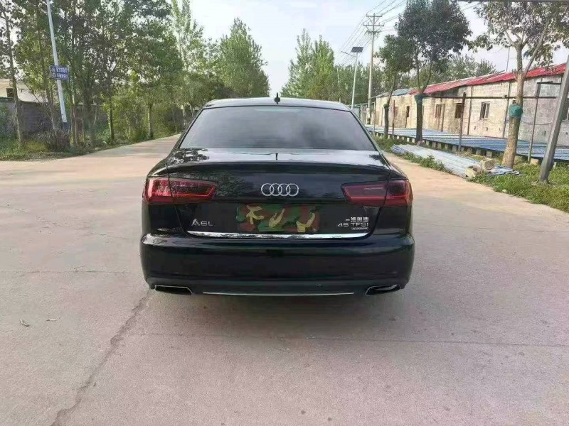 徐州17年奥迪A8L7