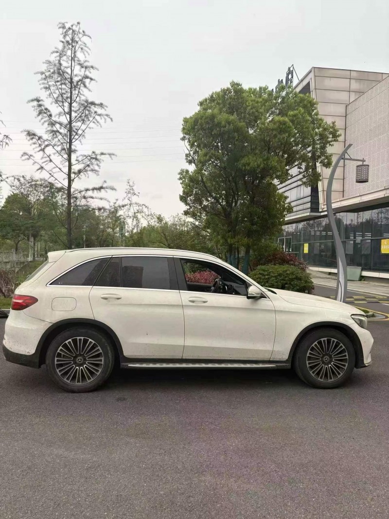 张家界18年奔驰GLC7