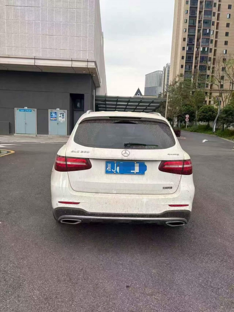 张家界18年奔驰GLC8