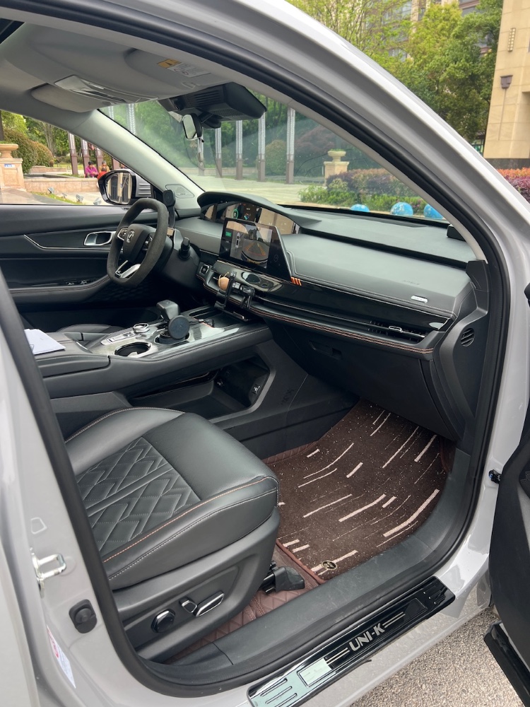 南阳21年长安汽车UNI6