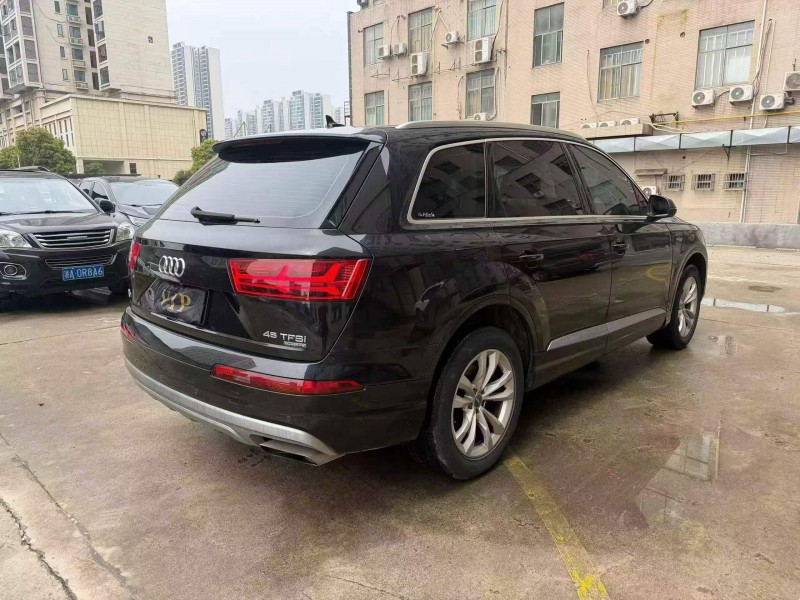 衡阳18年奥迪Q79