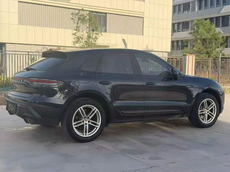 承德23年保時捷Macan7