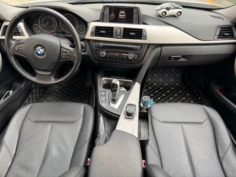 济宁15年宝马3系9