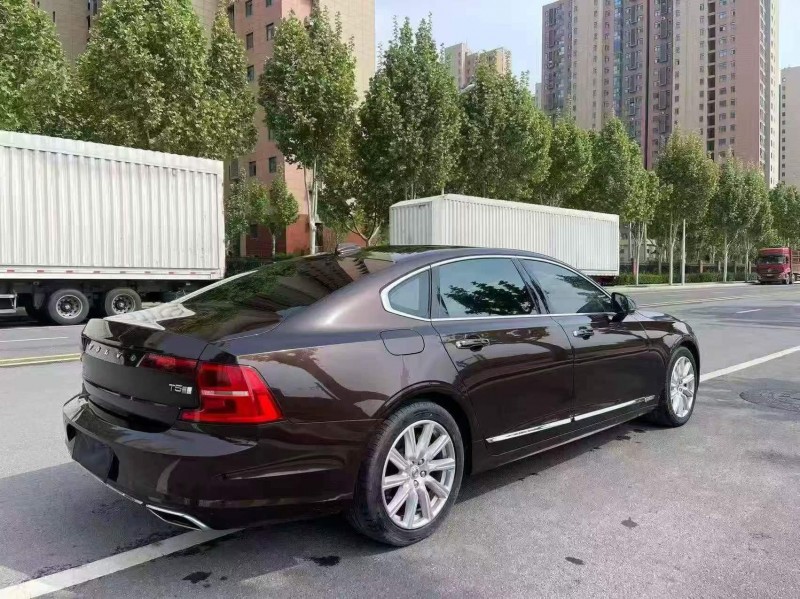 济宁20年沃尔沃S907