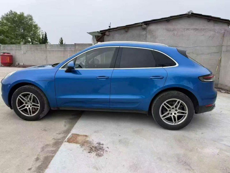绍兴17年保时捷Macan7