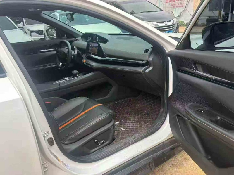 常德24年长安汽车UNI4