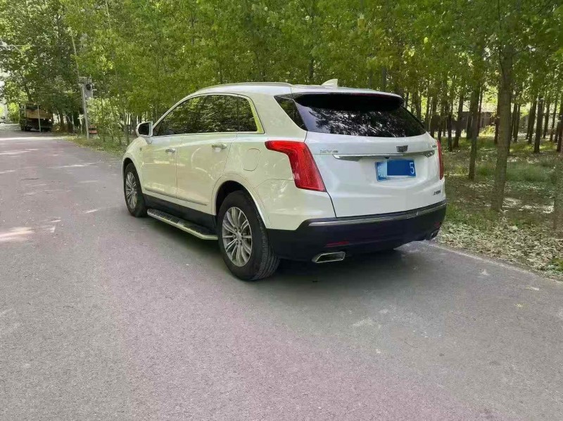枣庄18年凯迪拉克XT57