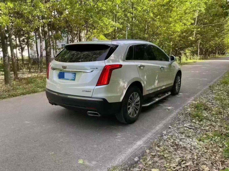 枣庄18年凯迪拉克XT58