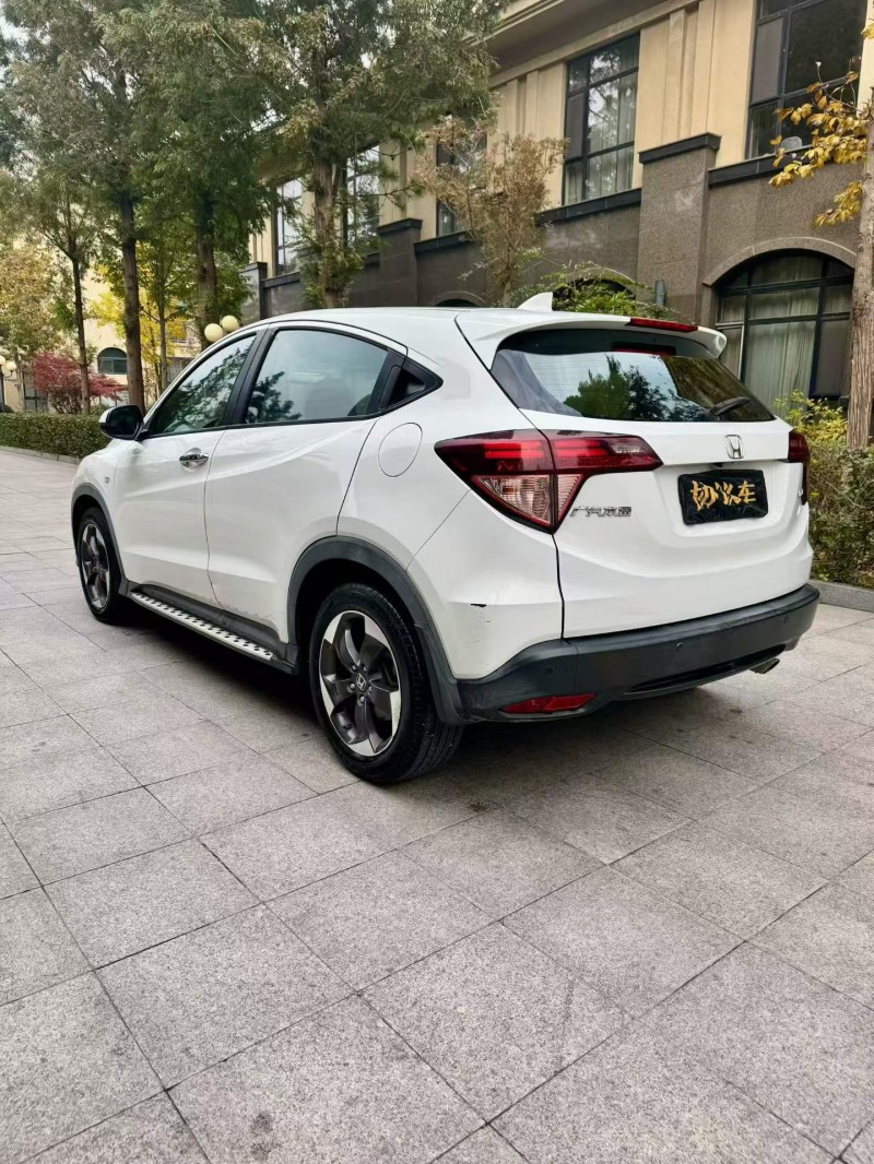 烟台17年本田缤智5