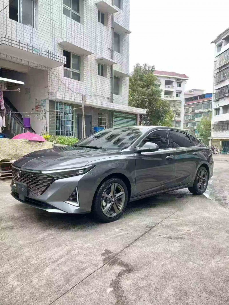 常德25年长安汽车锐程2