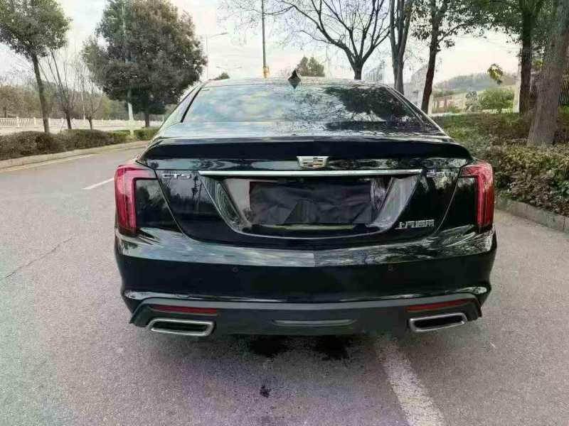 常德22年凯迪拉克CT68