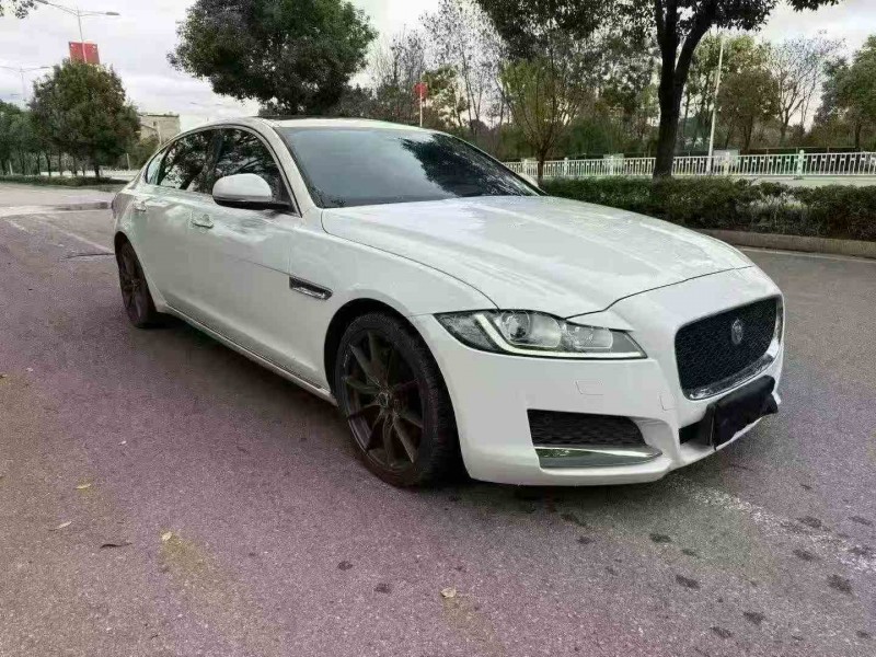 张家界18年捷豹XFL3