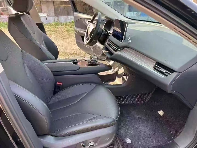 襄阳25年红旗E-QM54