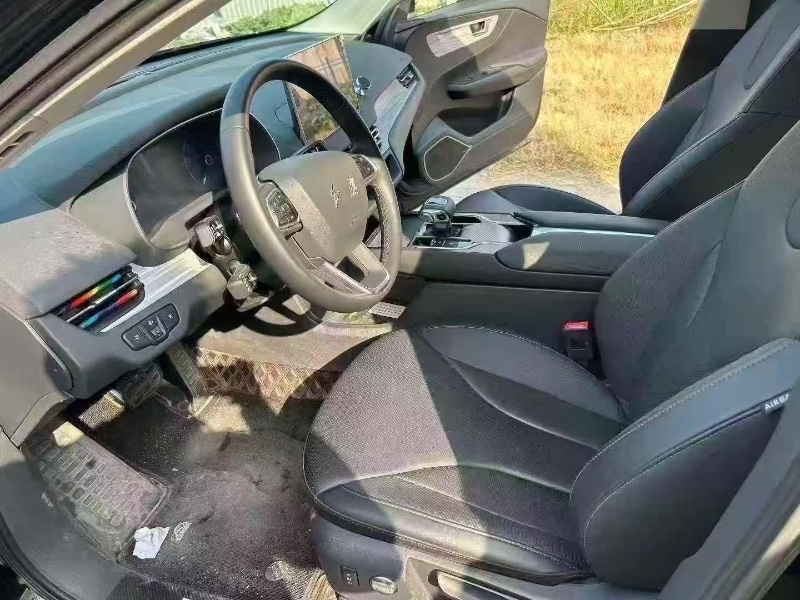 襄阳25年红旗E-QM57