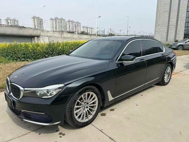 襄阳18年宝马7系2