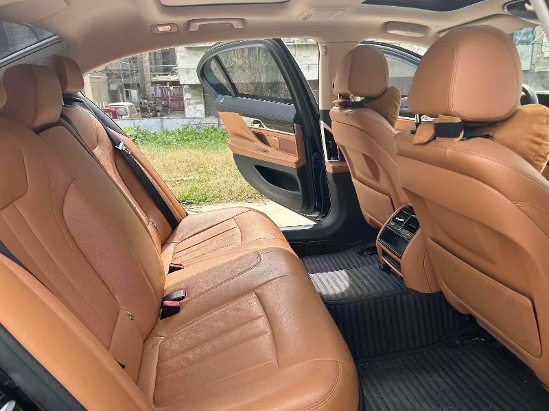 襄阳18年宝马7系5