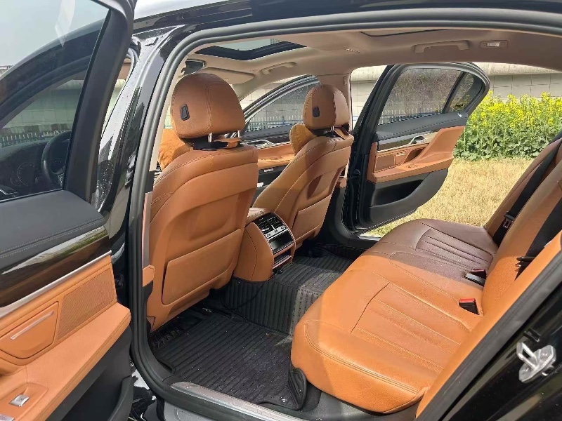 襄阳18年宝马7系6