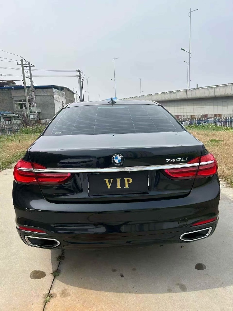 襄阳18年宝马7系9