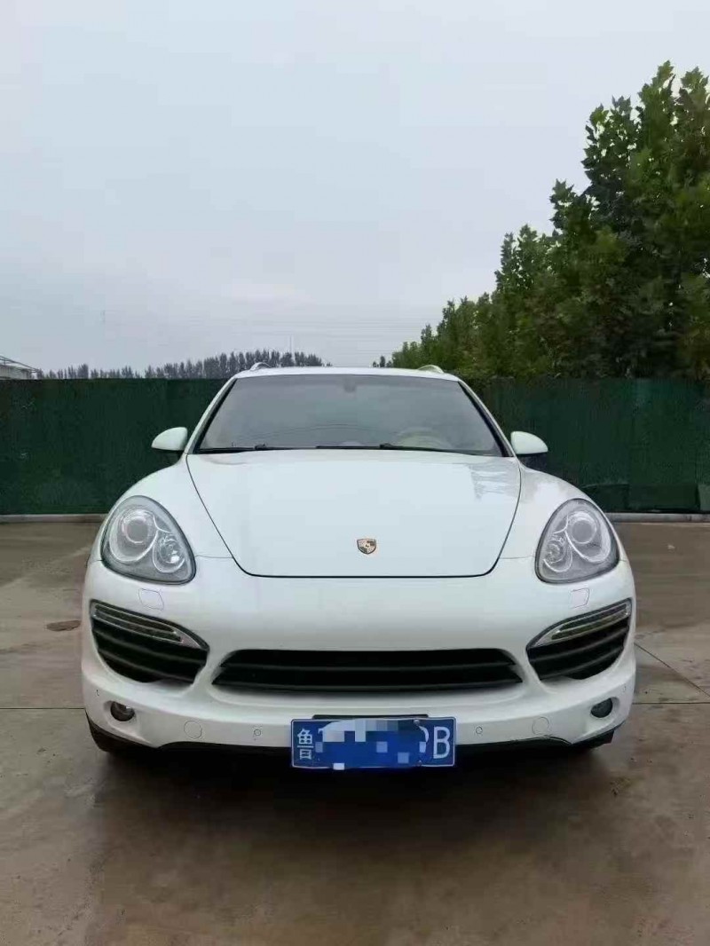 枣庄14年保时捷卡宴1